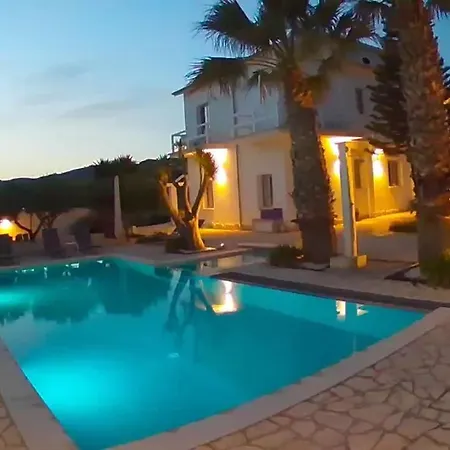 5 Elementi Porto Empedocle