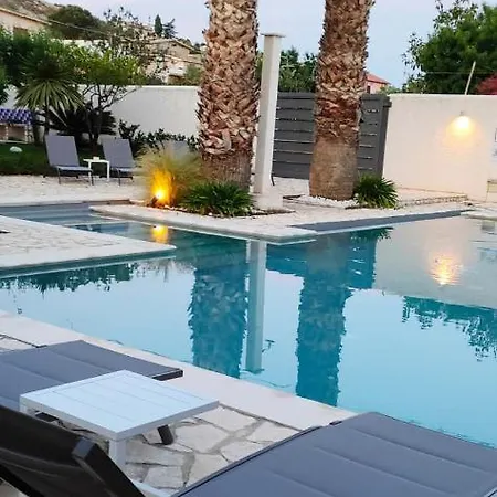 5 Elementi Porto Empedocle