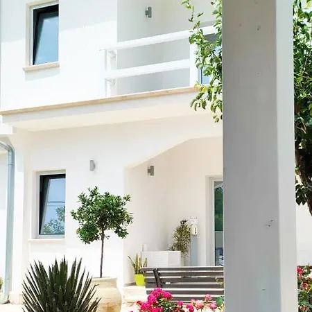 5 Elementi فندق مبيت وإفطار 4*