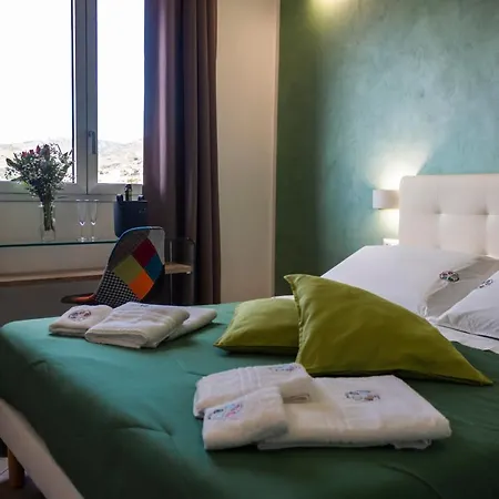 Bed & Breakfast 5 Elementi 3*
