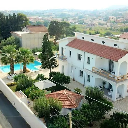 5 Elementi Bed & Breakfast 4*