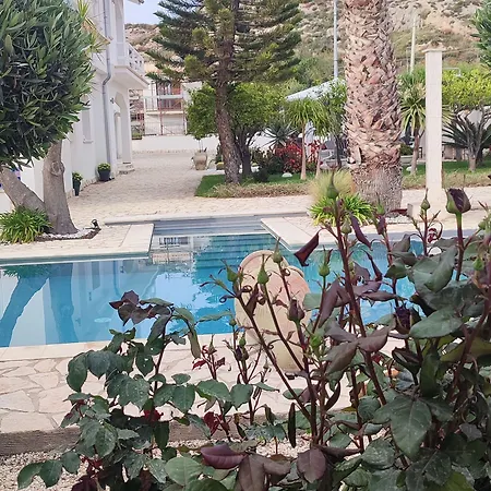 فندق مبيت وإفطار 5 Elementi