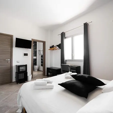 5 Elementi 4* Porto Empedocle