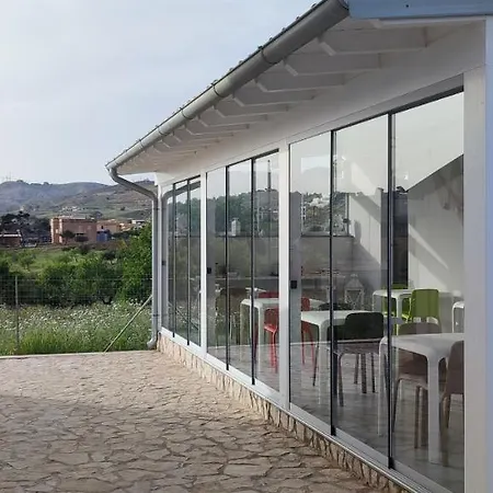 5 Elementi 4* Porto Empedocle