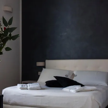 5 Elementi Couette-café Porto Empedocle