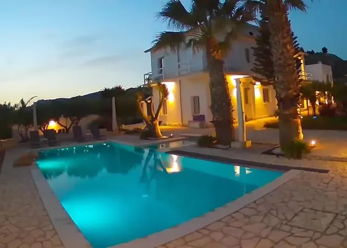 5 Elementi Porto Empedocle