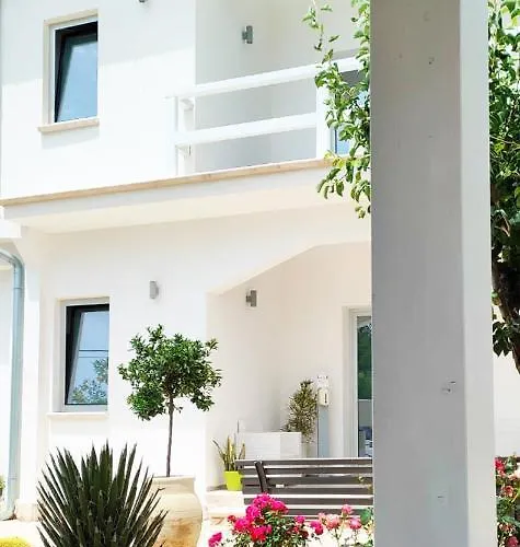 5 Elementi Bed & Breakfast 4*