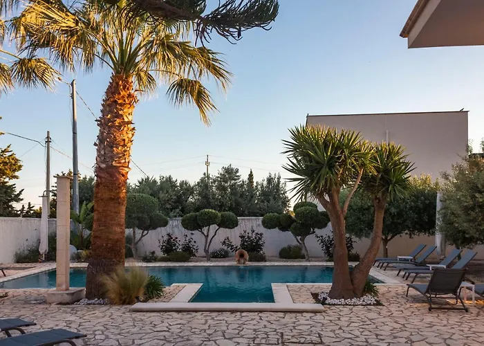 Bed and breakfast 5 Elementi